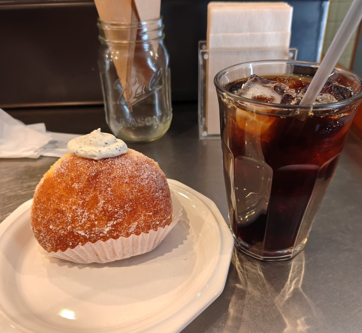 gonzou_htcb's tweet photo. ごちそうさまでした🍔
腹満腹大将です🐔
マサルさんも気に入ったようだ😸
備考
とてもうまいw
#FLYBOY
#朝練ガールズ
#風来ボーイ https://t.co/OsFMmVCow6