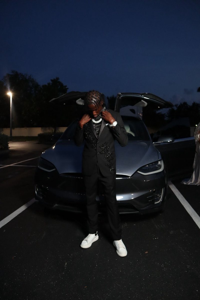 jdskii 🏄🏾‍♂️ tweet media
