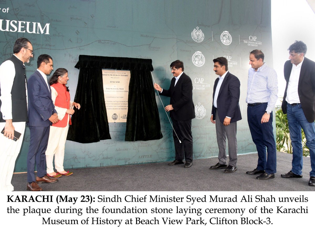 SindhCMHouse's tweet photo. KARACHI (May 23): Sindh Chief Minister Syed Murad Ali Shah unveils the plaque during the foundation stone laying ceremony of the Karachi Museum of History at Beach View Park, Clifton Block-3. https://t.co/hZCiVGJkl0