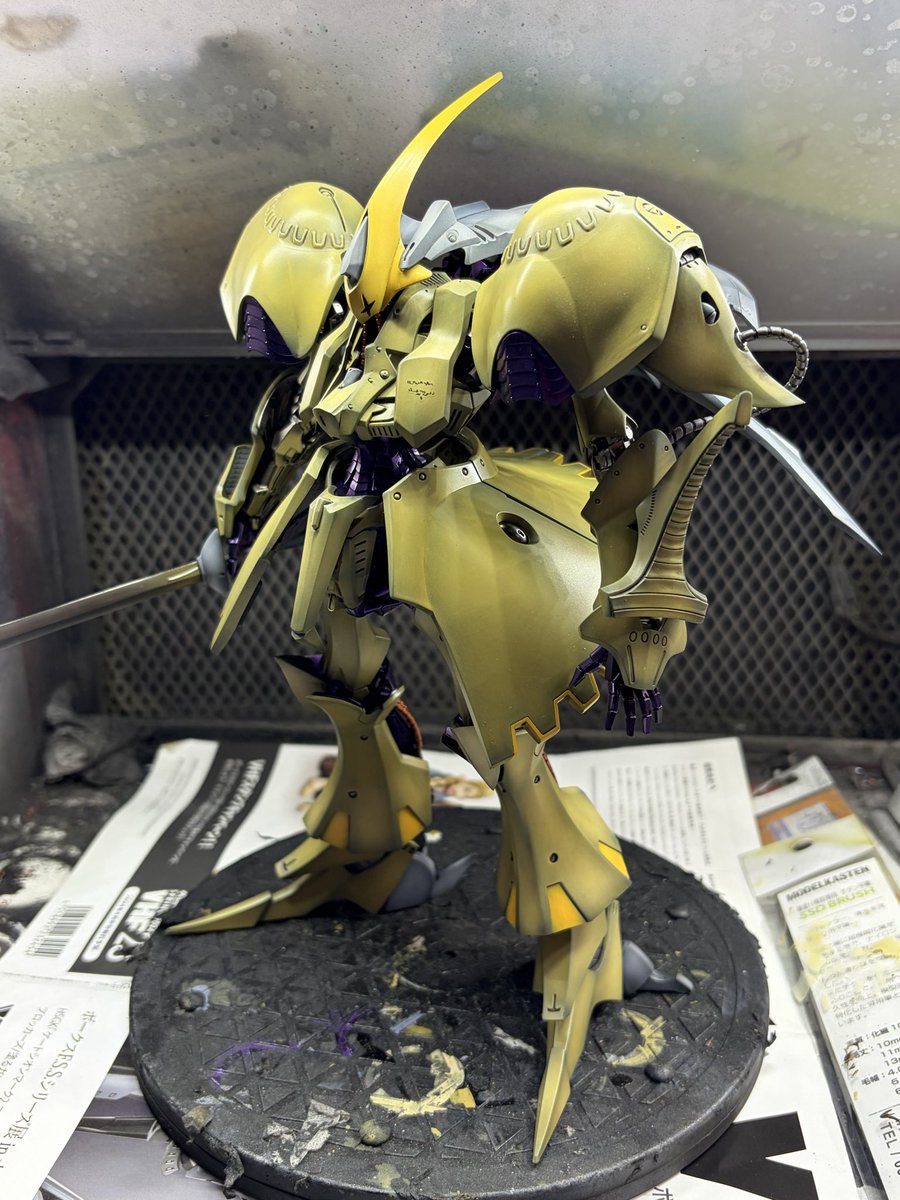 Zaberu's tweet photo. #はぐ組み
始めてから約半年…
ようやく完成しました。
1/00ヴァイオラ　クルマルスII
前のホネホネ状態から随分とデカくなりました。 https://t.co/Qw83v2jywL