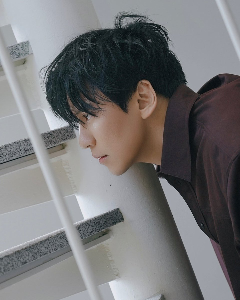 menowdead's tweet photo. 자기혼자7년전으로회춘하는게말이되ㅁ? https://t.co/li2OQ64cc0