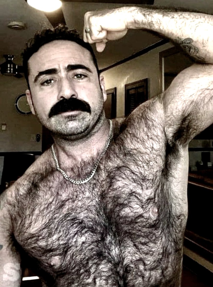 UrHairyDad's tweet photo. Fuckin' hot hairy bear, damn!  Anyone wana join me in licking him all over?
#hairychest #hairymusclebear #hairycock #bulge #gayhairymen #hairylegs #hairyarms #hairypits #uncutcocks #hairybacks #happytr https://t.co/f7B96yQQsX