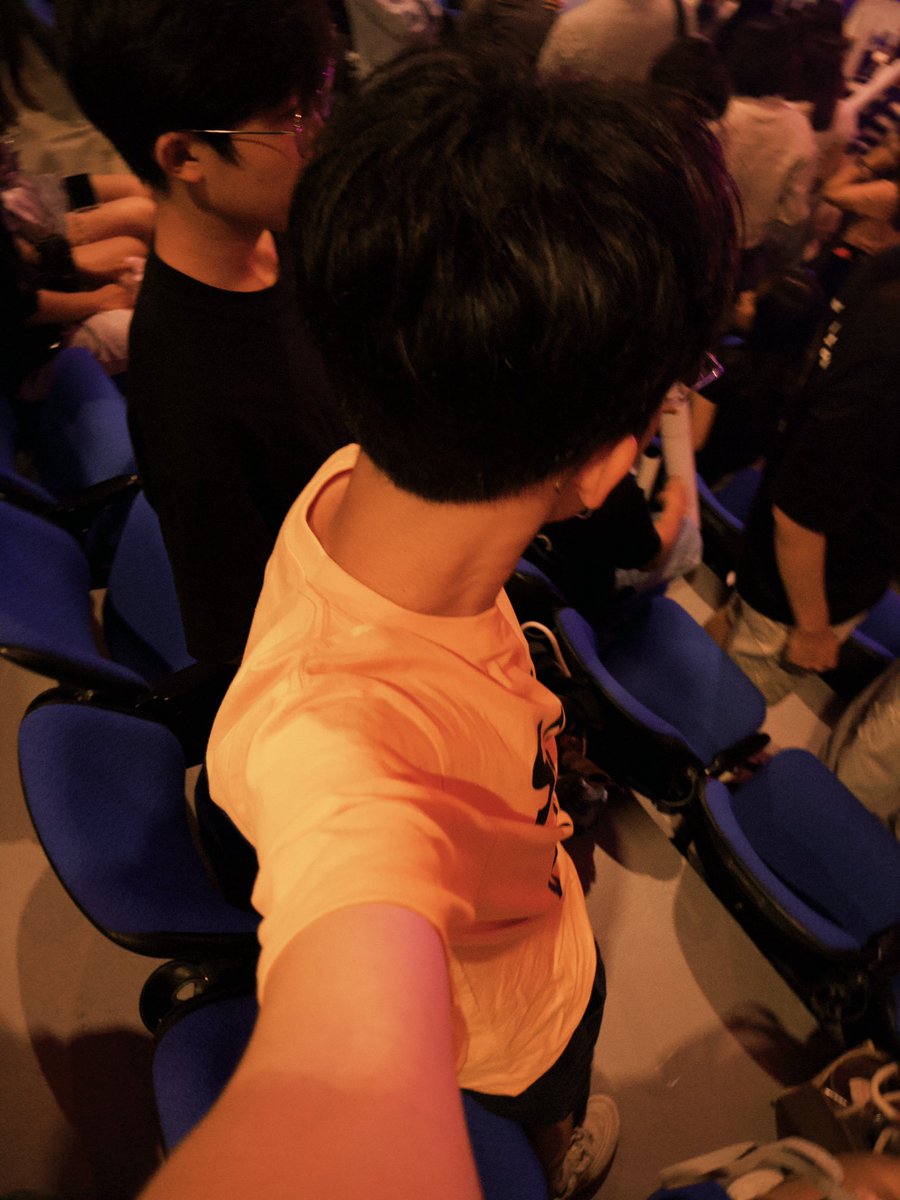 Co_Cho18's tweet photo. 😭😭廣仲 https://t.co/DbjiGBQ2Qf