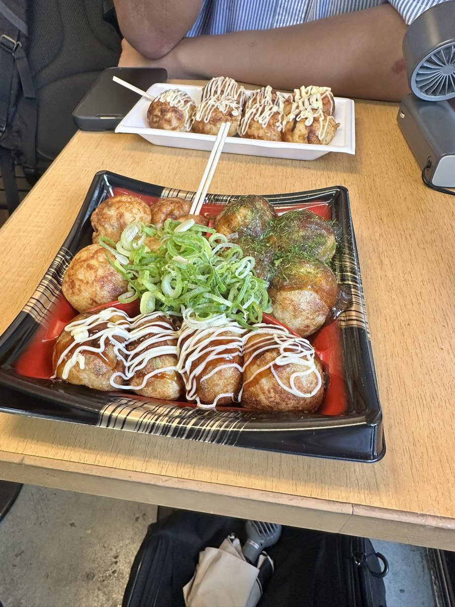 ryuhei9204's tweet photo. タコタコ焼き焼き https://t.co/aE3pJRpR6s