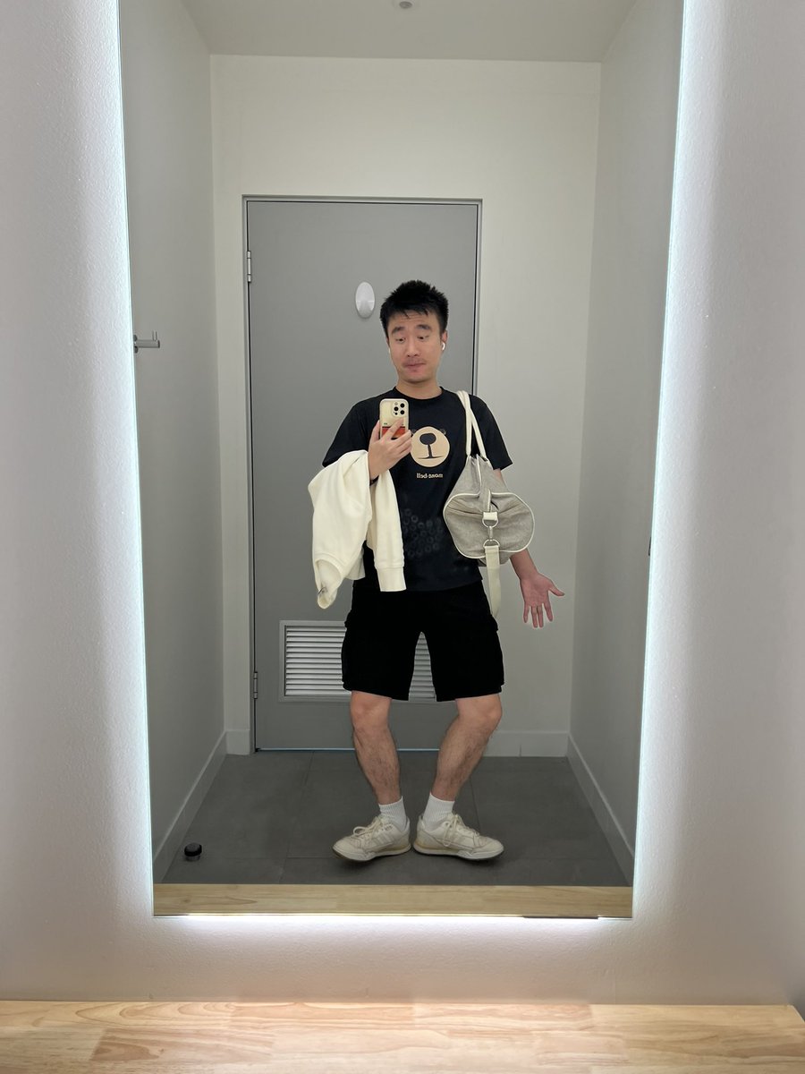 Max tweet media