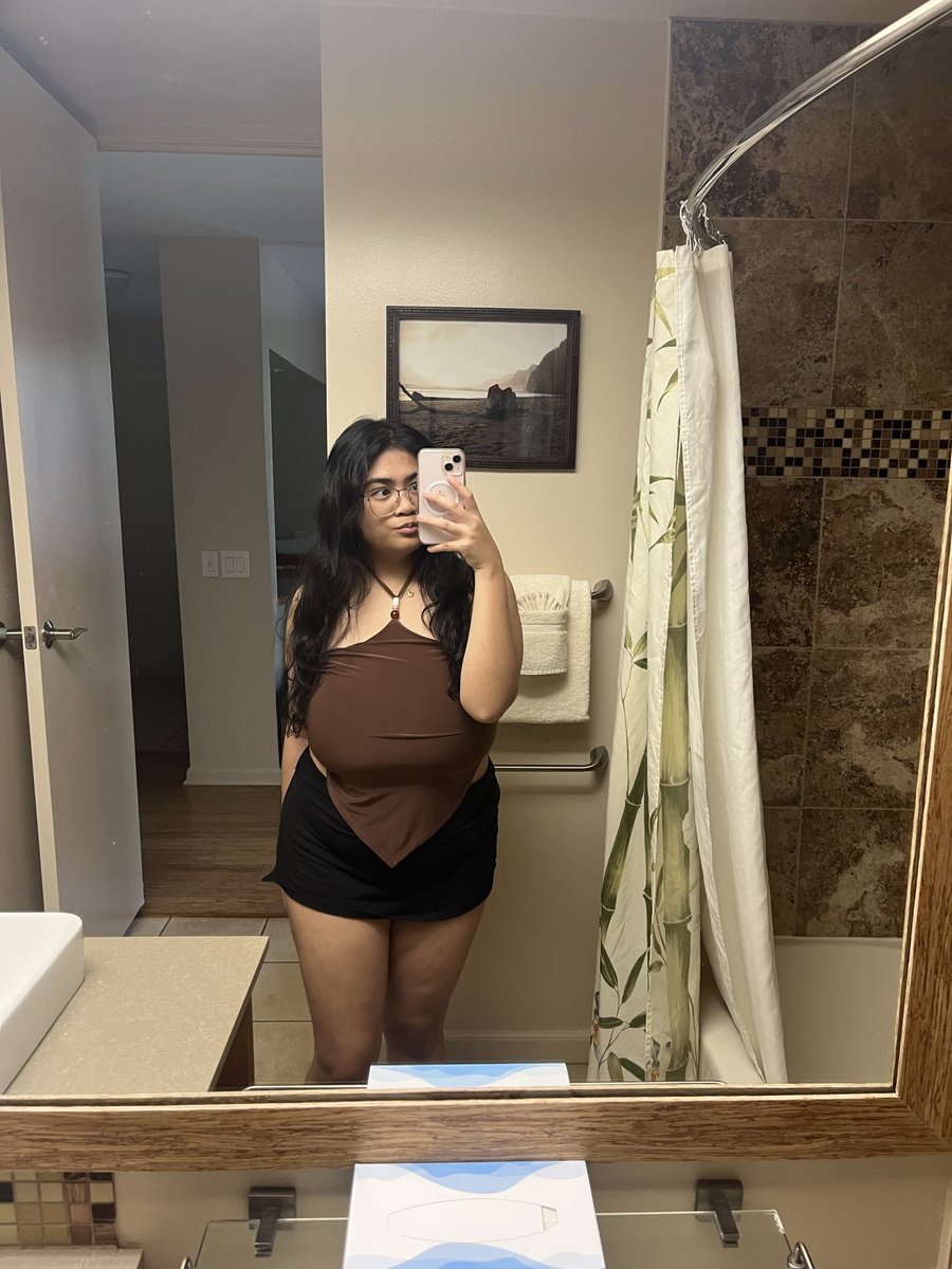 jayalynne's tweet photo. my fits so cute AHHHH https://t.co/rjB2lPXHp5
