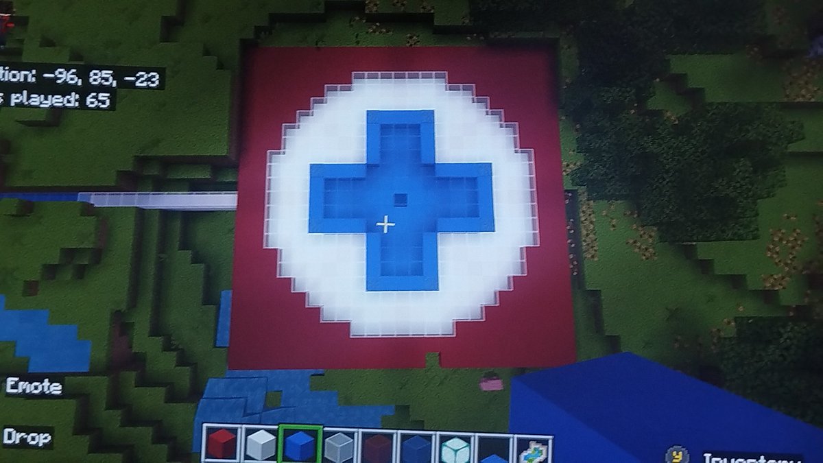 Elefantesolar_2's tweet photo. Lo que ando preparando para el spawn de mi survival... Ganen culeros @CruzAzul https://t.co/fRnkabPMS4