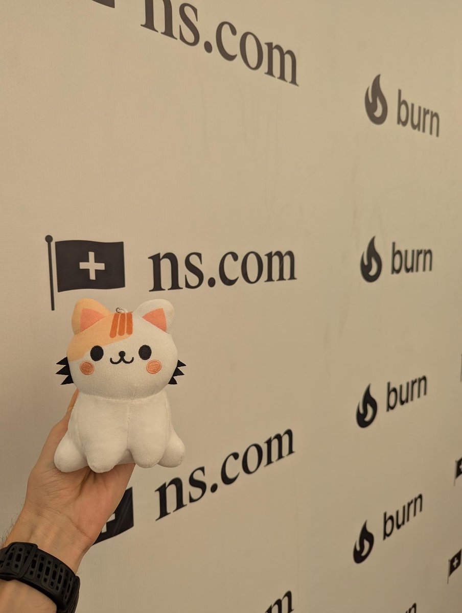 0xCatinaBox's tweet photo. Currently at @ns , running some biohacking experiments. 
Join us exploring how the InBody machine works and what you can measure with it! https://t.co/WiMeAqpDWH