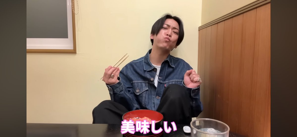 テル tweet media