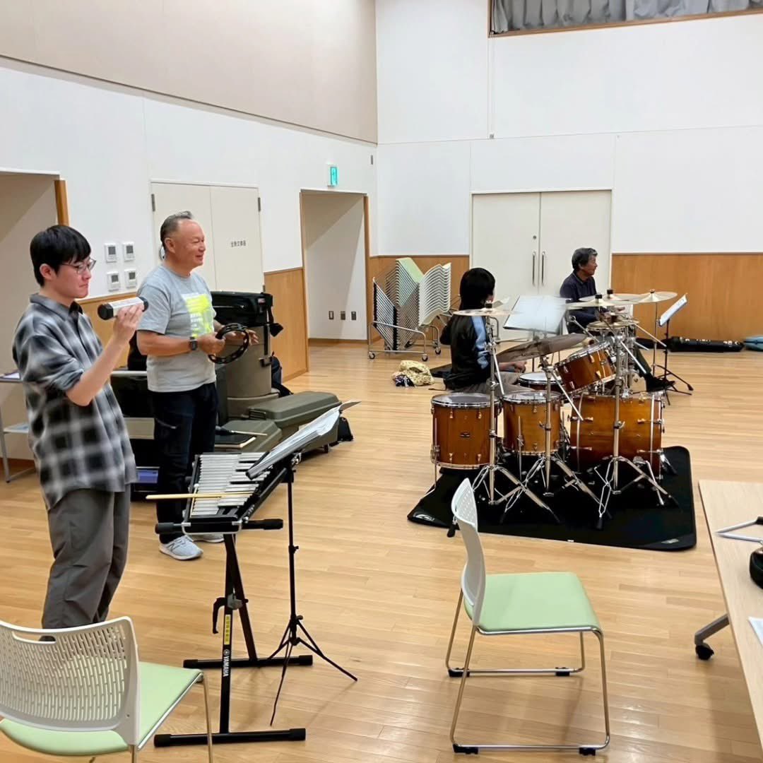okabesui's tweet photo. ミュージコまであと2週間！⁡
吹き方の統一やテンポ、ソロの出るタイミングの確認など、練習もいよいよ終盤に差し掛かりました。当日は岡部吹奏楽団の｢最高｣の演奏をご期待ください！⁡
6/7(日)行われますミュージコ吹奏楽フェスティバルに当団は午前の部最後、12時頃の出演を予定しております。 https://t.co/DpUPQkqa00