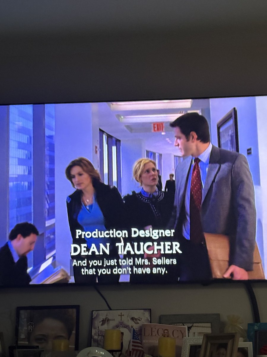 LemonadeShelly's tweet photo. They starting to put Liv in baggier clothes and her first scene I notice it is with Trevor 🤭 https://t.co/fhkPJN4PjT