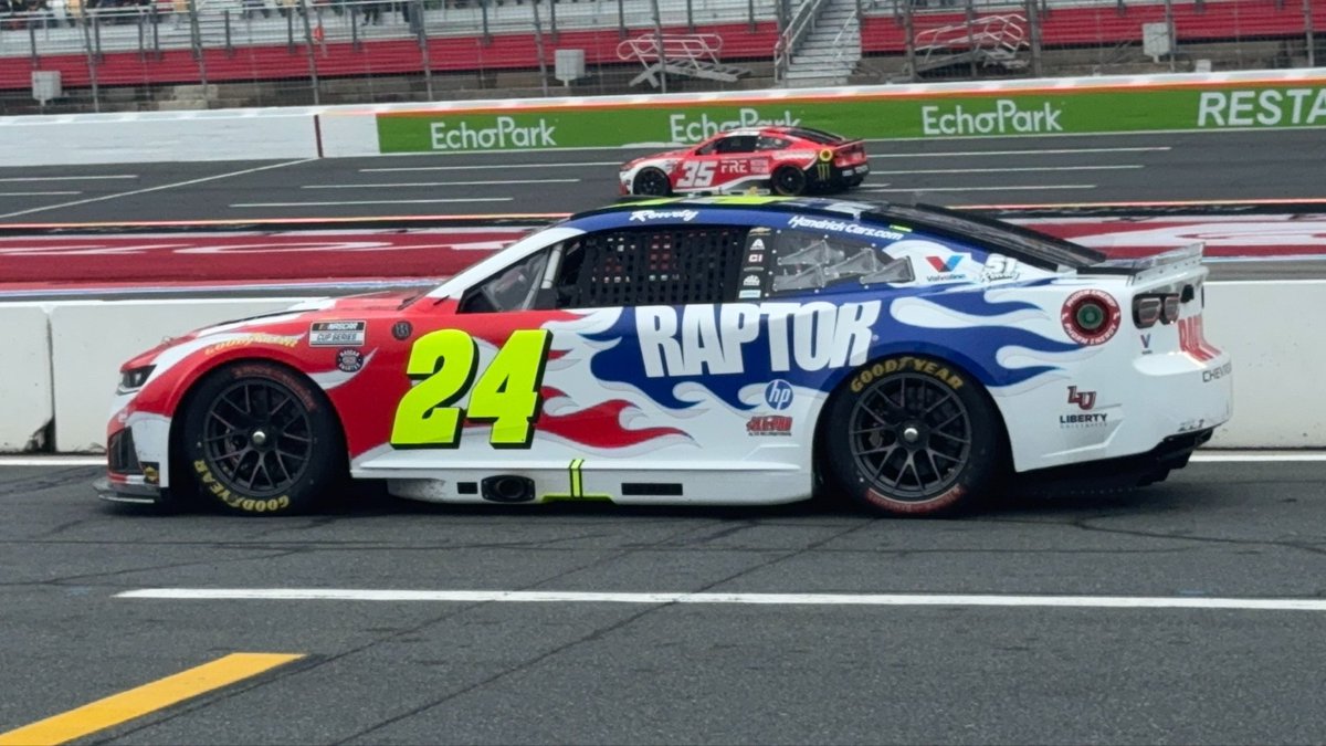 HighSpeedHiggy's tweet photo. 🧵🇺🇸As we work through this fog and mist, let’s admire some awesome patriotic paint schemes for this weekend’s #CocaCola600 #NASCAR #somethingpositive 🇺🇸 @CLTMotorSpdwy @nascar https://t.co/2iFBBfnB7q
