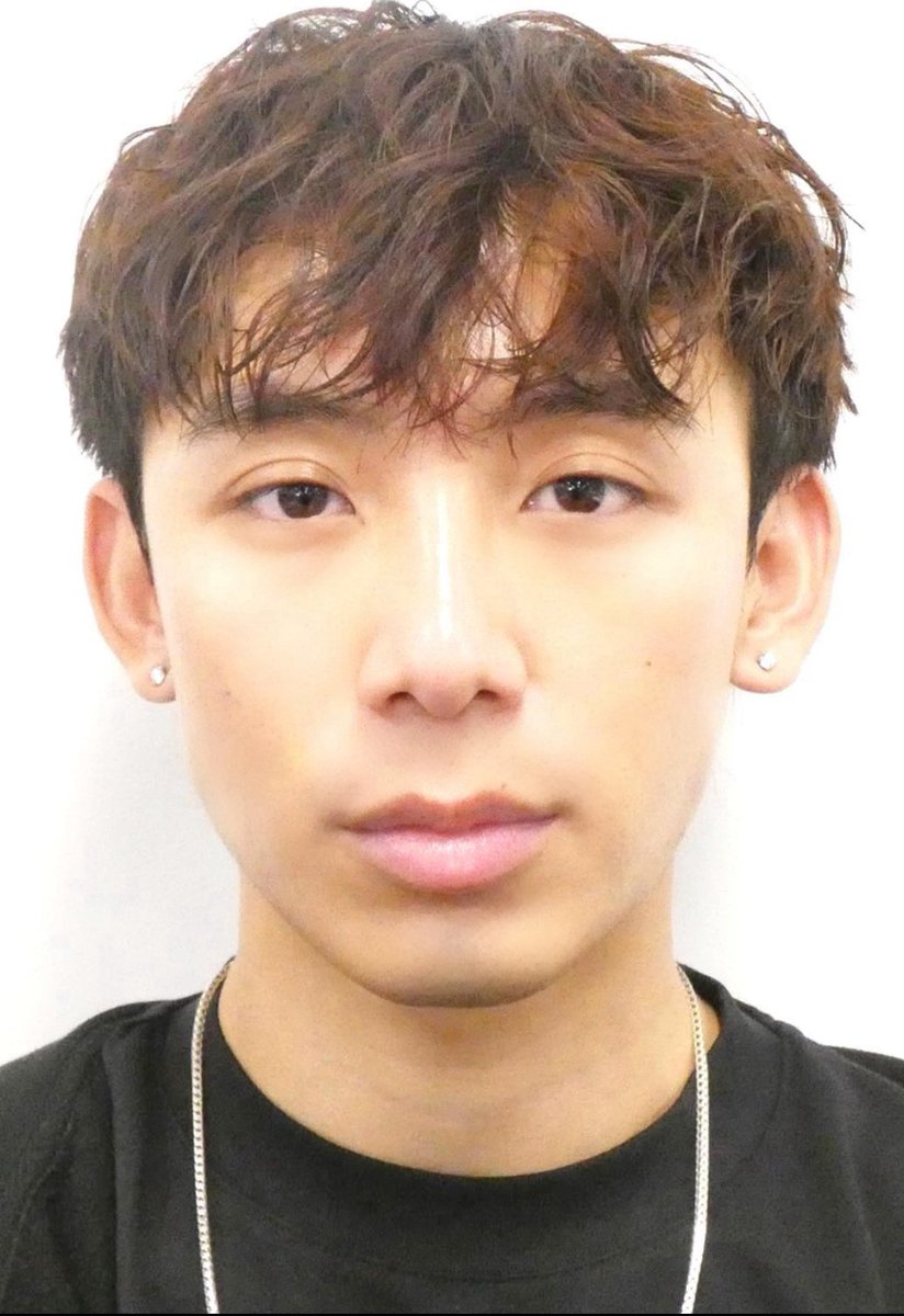 xomaruchan's tweet photo. headshot for china visa~
(can you tell i was 💨) https://t.co/o8SY1yEBfi