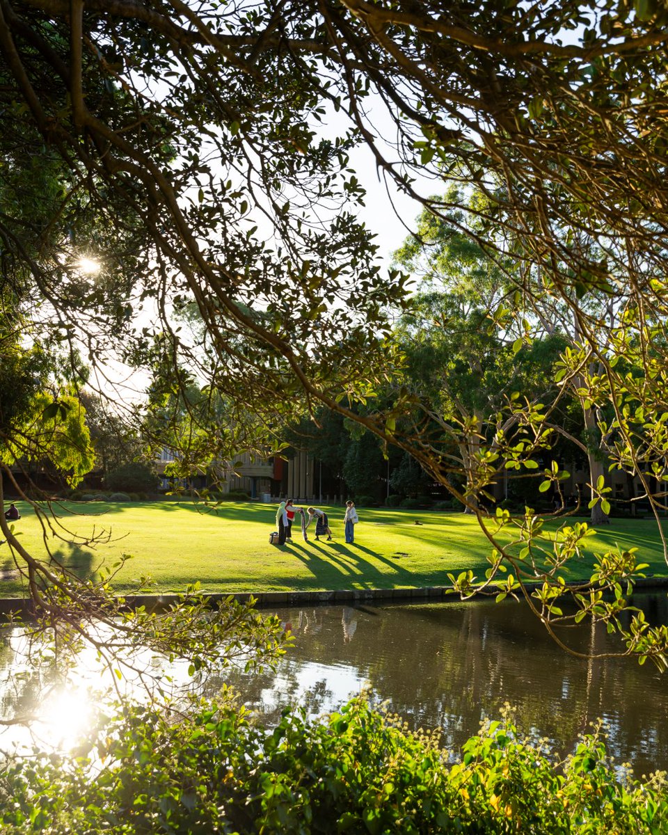 La Trobe University tweet media