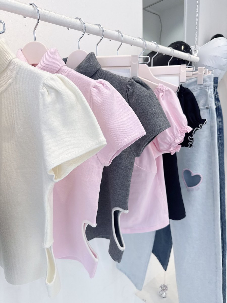 primavely_info's tweet photo. POP UP最終日!!!📢🎀💕

連日たくさんのご来店誠にありがとうございます🩷🩷本日が最終日です！

12:00~19:00まで営業しておりますので、お気軽にお立ち寄りくださいませ🪄

📍渋谷区神宮前2-3-24 https://t.co/ebi1eQOEm6