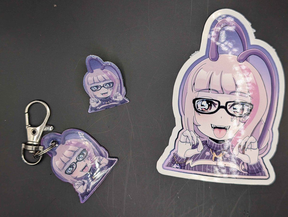 StellarBears's tweet photo. Featuring @MataraKan in our Vtuber Merch Combo! Each combo comes with 1 Keychain, Pin, and vinyl sticker! Art by @PandaWandaz
https://t.co/RxThdjzZIT https://t.co/RwETNUpS9L