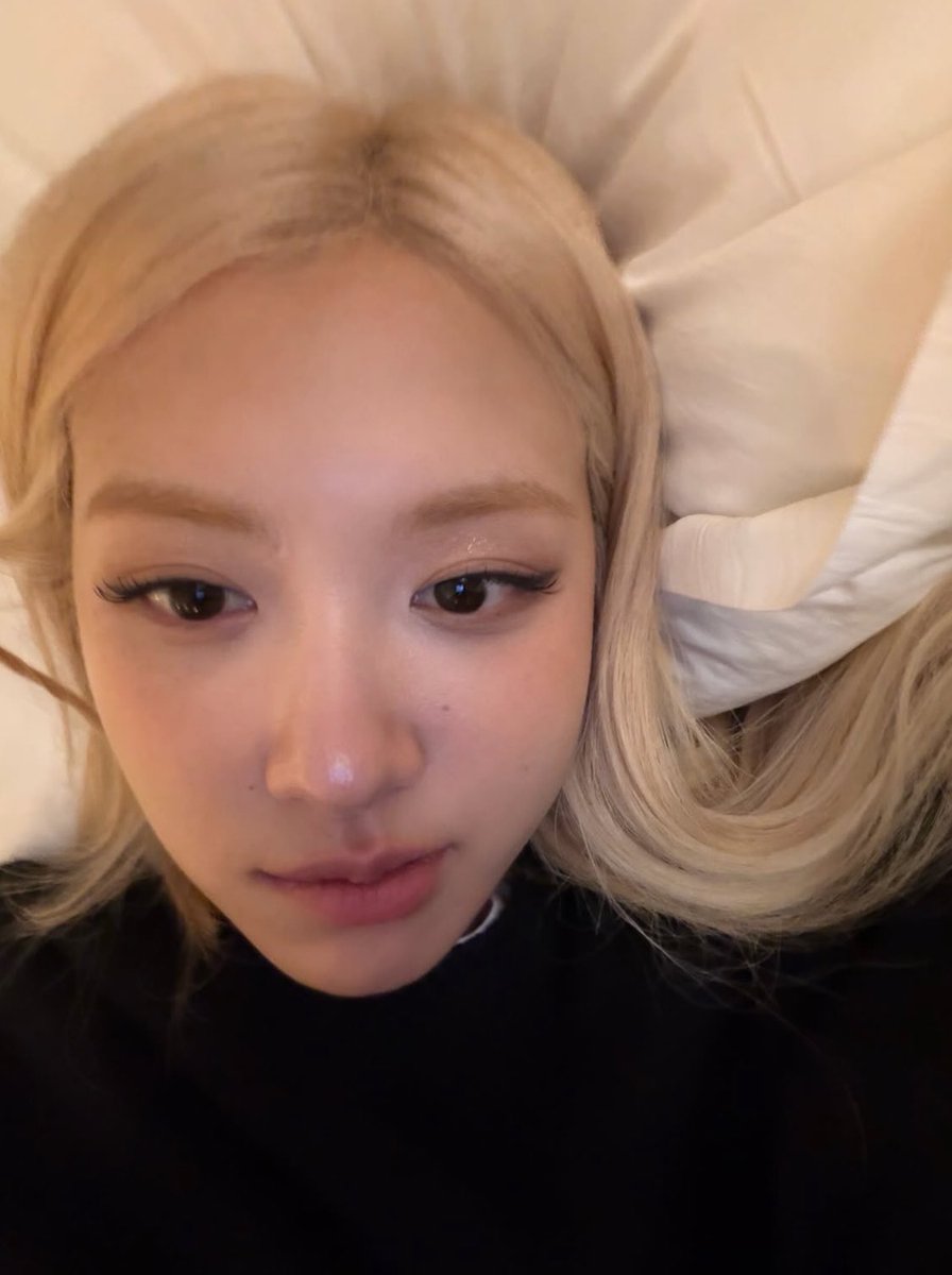 hwaniegobaby's tweet photo. 🥹 https://t.co/vlYR51613V