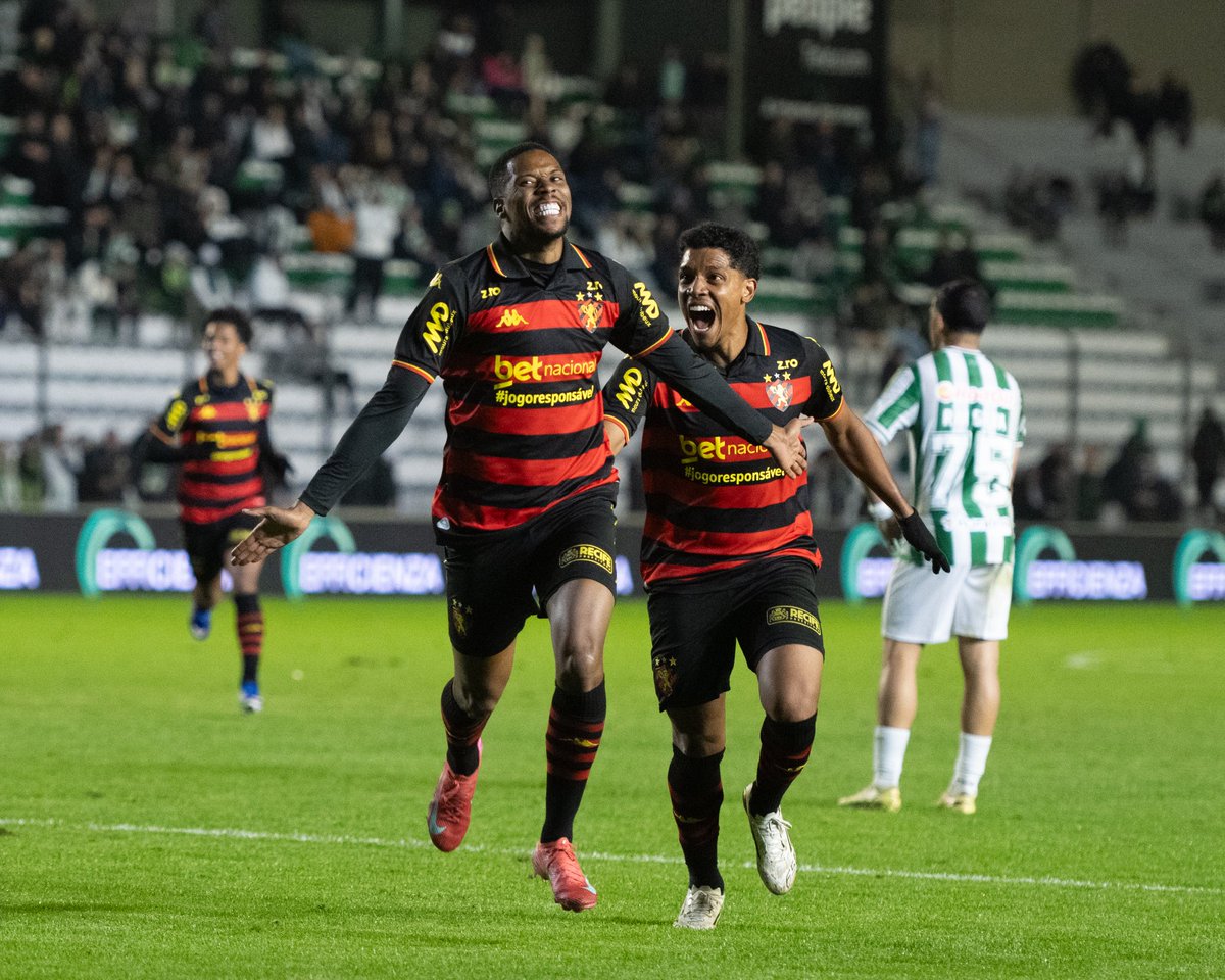 IsraelMenezes03's tweet photo. TABU QUEBRADO!

Sport vence o Juventude pela primeira vez na história no Alfredo Jaconi e coloca fim em um tabu que já durava 36 anos... 🦁🔥 https://t.co/XT6qQ2baxM