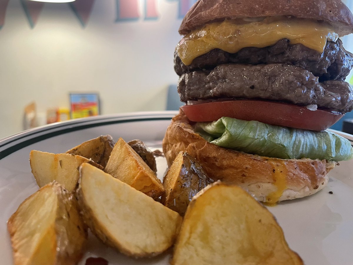 CHILLAX BURGERS &WINE チラックス 池袋グルメバーガー ハンバーガー tweet media