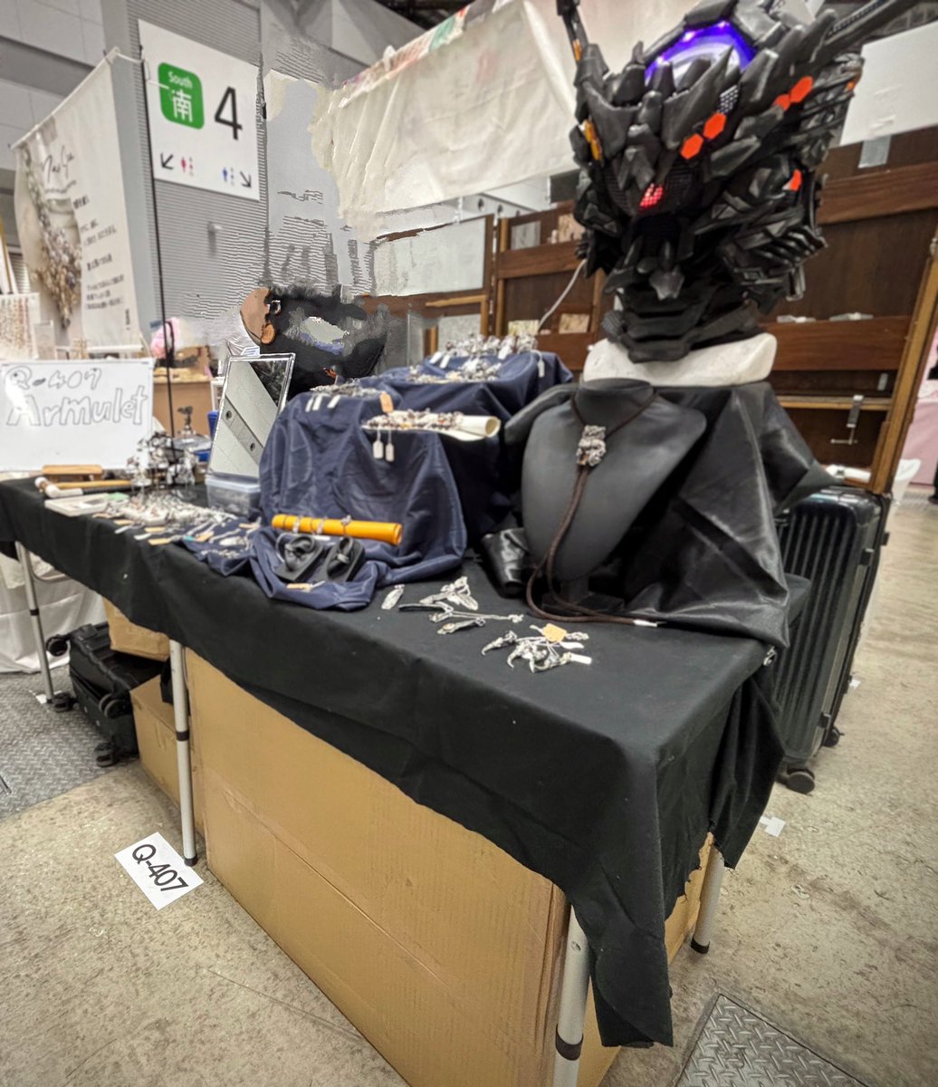 tsufu's tweet photo. 本日もQ407
Armulet にてお手伝いさせていただいてます。
#デザフェス６３ https://t.co/BMrZmZ0jmF