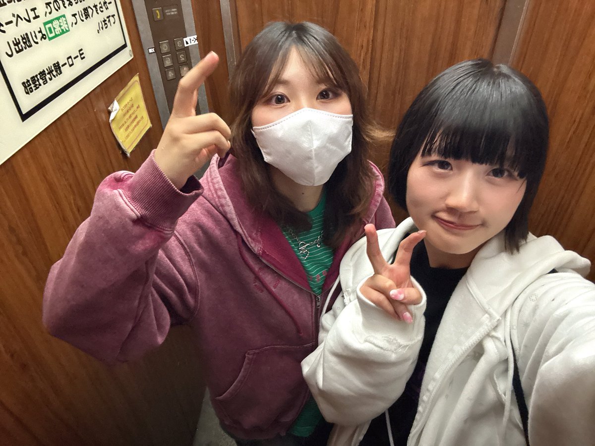 Cream_heroeS's tweet photo. 音楽のタマテバコありがとうございました！！！
素敵なバンドたくさんの素敵なイベントに呼んでいただき、たくさんの方にクリームヒーローズを聴いていただき、幸せな日でした💫

次のライブは明日です‼️💨 https://t.co/dCrE90YUap