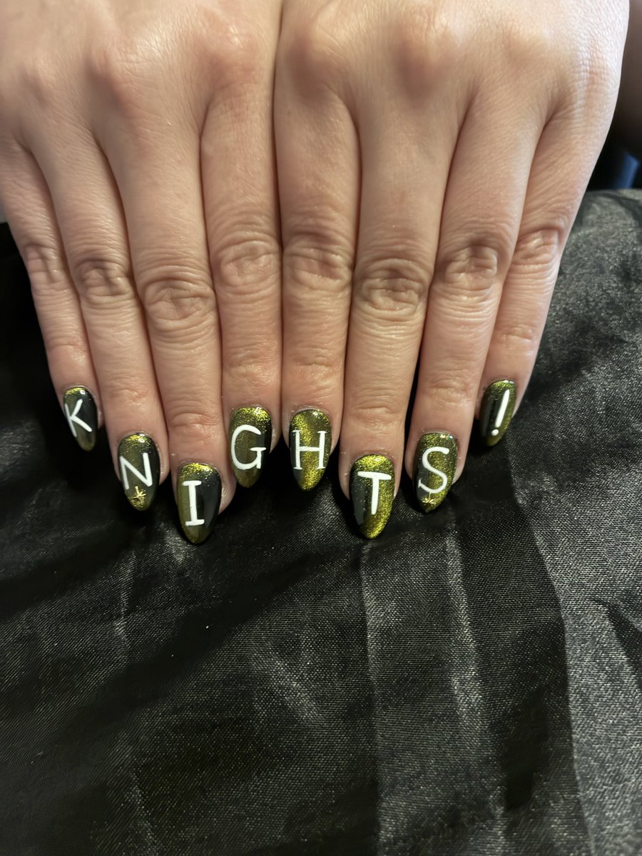 FilthyFingers42's tweet photo. @GoldenKnights My lady had this done for good luck! https://t.co/vLKoR4gIRJ