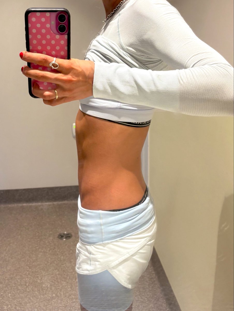 luv_me2b's tweet photo. First 2 before workout 
Second 2 after workout 
#ricecaketwt #edtwt #bodycheck #bc 

Really need a measuring tape 😬��😬

Bodycheck edtwt ed Ana Mia bc #targetaudience https://t.co/MbJiX30R4f