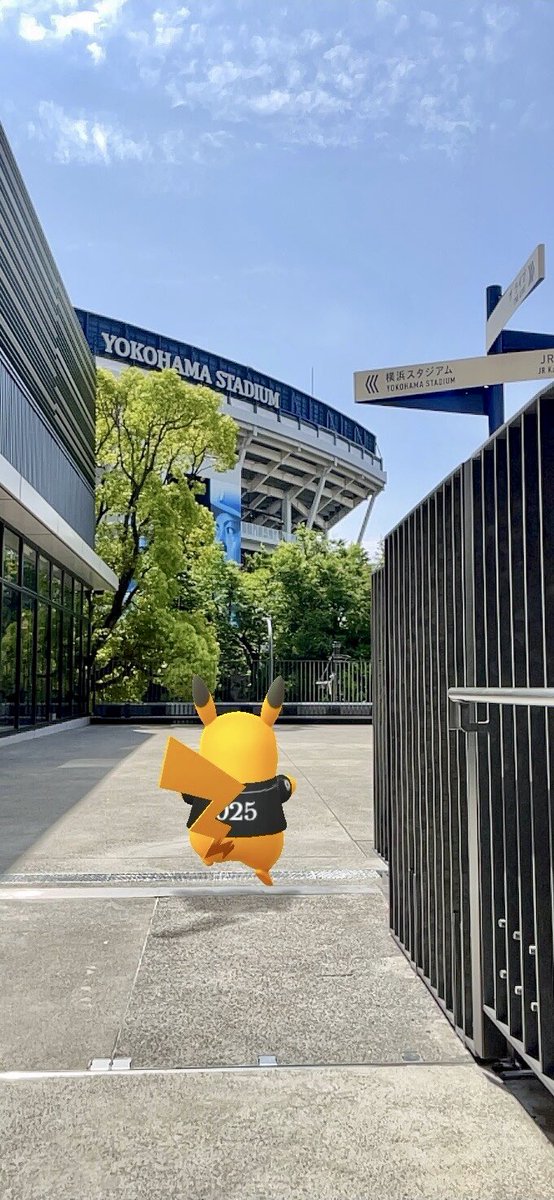 48clover's tweet photo. 観戦日和☀️

⚾️💙
#GOsnapshot
#ARofTheDay
色違い背景つきも無事GET✨
ベイスターズ⭐️
応援に行ってきます！📣 https://t.co/LXHMw6mjkG