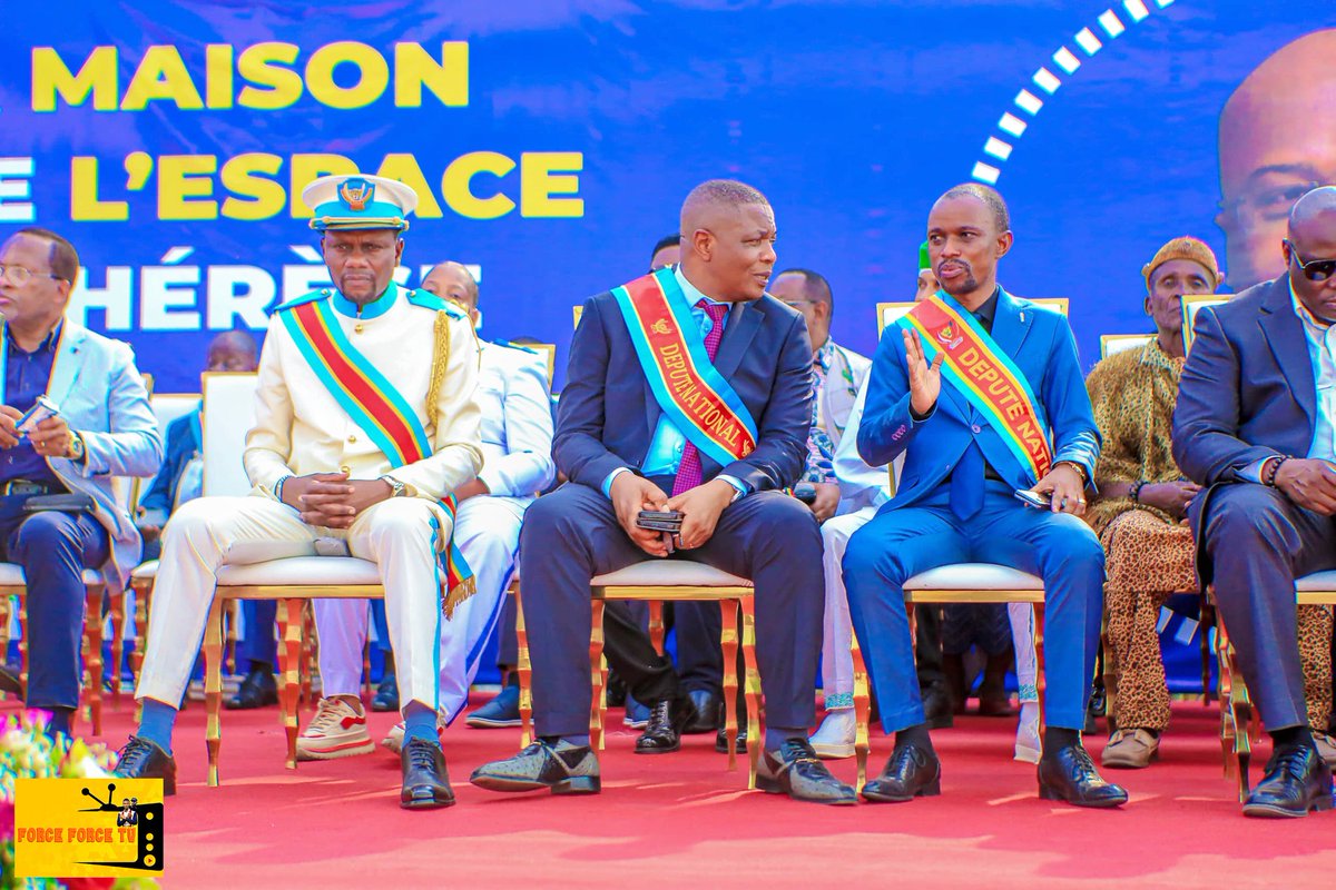 forceforcetv's tweet photo. Modernisation de la Tshangu : L'Honorable @GaborienM Mboma salue la vision du Chef de l'État lors de l'inauguration de la Maison communale de N'djili.

@BillyKambale1 
@MichelMoto1 
@mayobaudouin1 
@HamidaKamerhe 
@VitalKamerhe1 
@BojiAime https://t.co/4p5YKm89WY