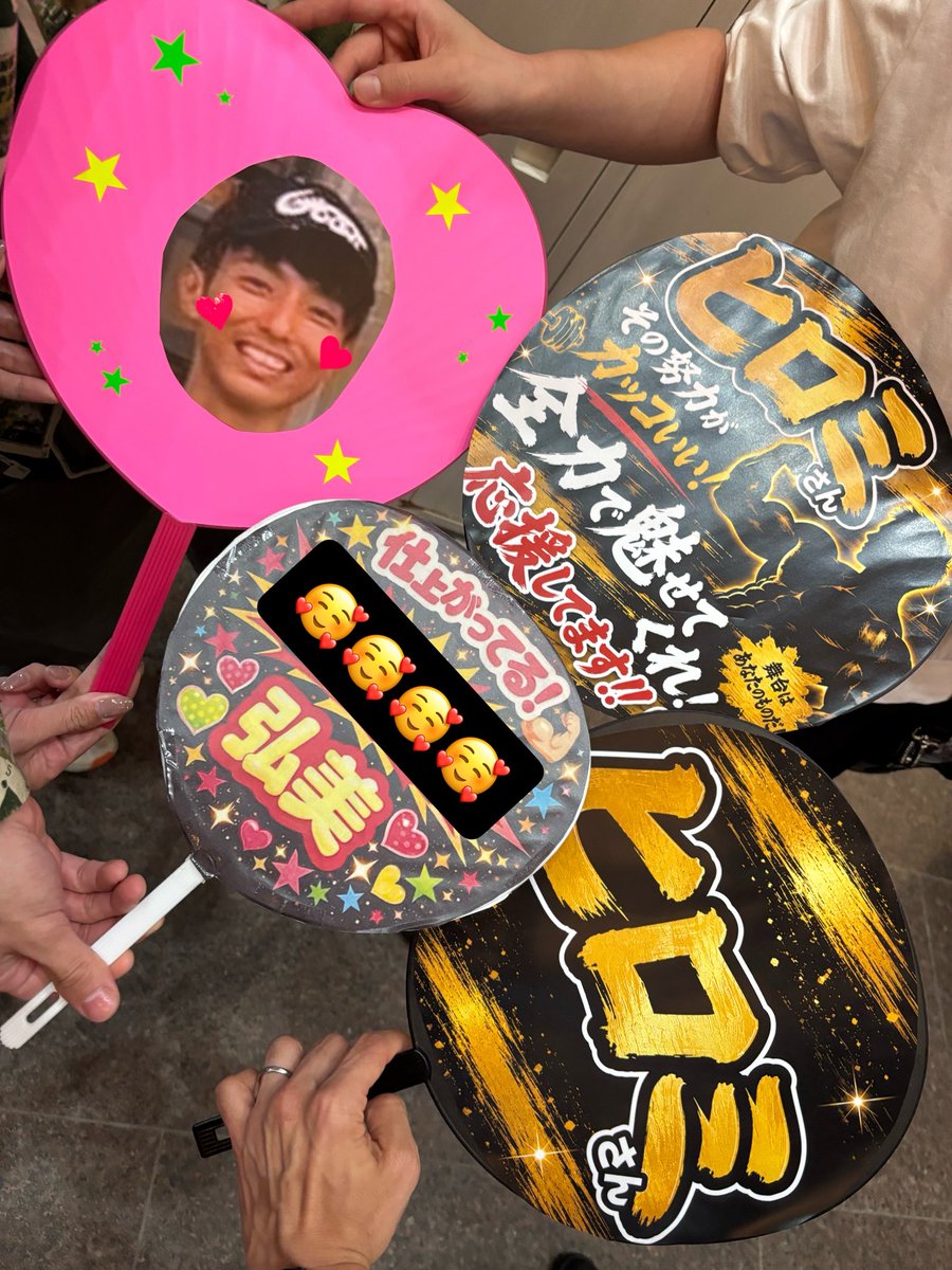 ひろみ tweet media