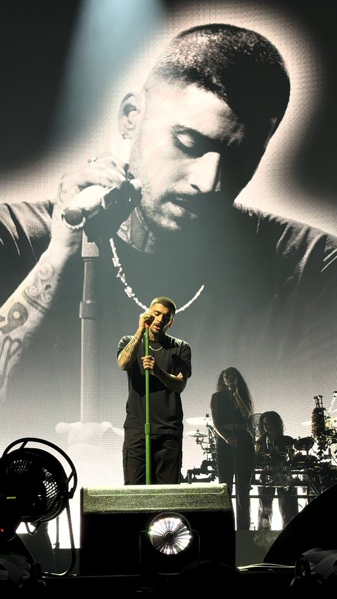 Zayn Malik Updates tweet media