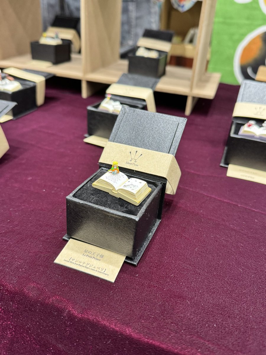 silent_flow's tweet photo. デザフェス2日目スタートいたしました

残りも少なくなって参りましたが
本日はゆっくりご覧になれます

ぜひお通りの際は見ていってあげてくださいね
(*´꒳`*) https://t.co/CRyqBPWFMG