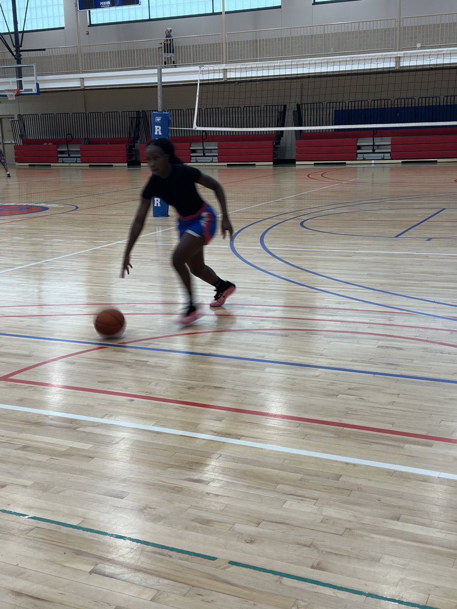kayblackmon27's tweet photo. The weather may be bad, but I’m still in the gym working.
Nobody remembers the excuses  they remember the work you put in when nobody else wanted to. 🧪 💪🏾 https://t.co/xjdRyUBKrq