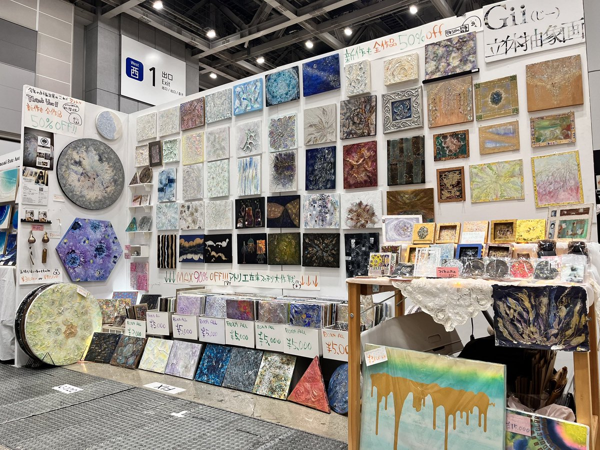 デザフェス2日目スタート！ 新作追加して壁も埋まった！ 今年ラストの