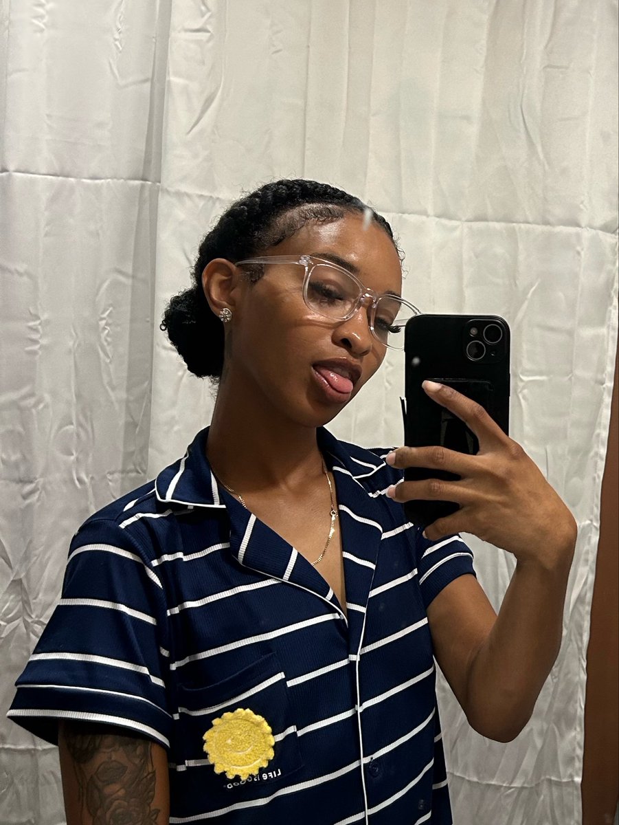 lakirashanae's tweet photo. y’all been ok today ? https://t.co/EEzO2l9Tr9