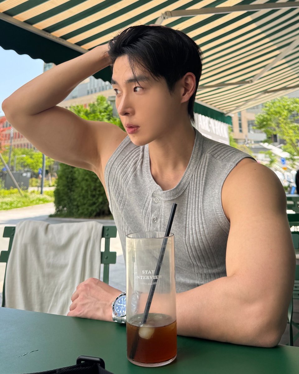 ผู้ชายรักแร้เนียน - Men's Smooth Armpit tweet media