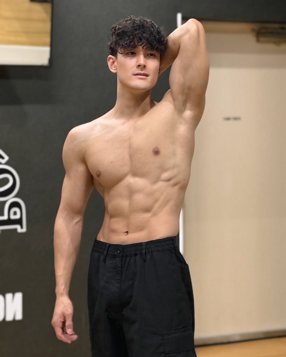 ผู้ชายรักแร้เนียน - Men's Smooth Armpit tweet media