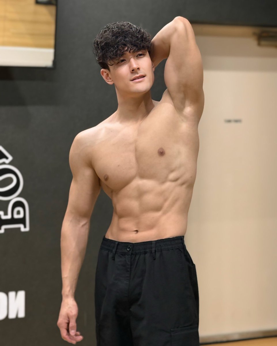 ผู้ชายรักแร้เนียน - Men's Smooth Armpit tweet media