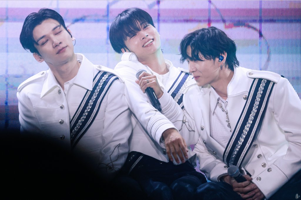 Ninja_Chun's tweet photo. Thank You. ありがとう. 谢谢
 @CHA_NNNNN
@JUNGTW_LEO
@jaehwany0406
@HSangHyuk

#빅스 #VIXX 
#HAPPYVIXXDAY
#VIXX14thAnniversary https://t.co/S5vZ06Gm7N