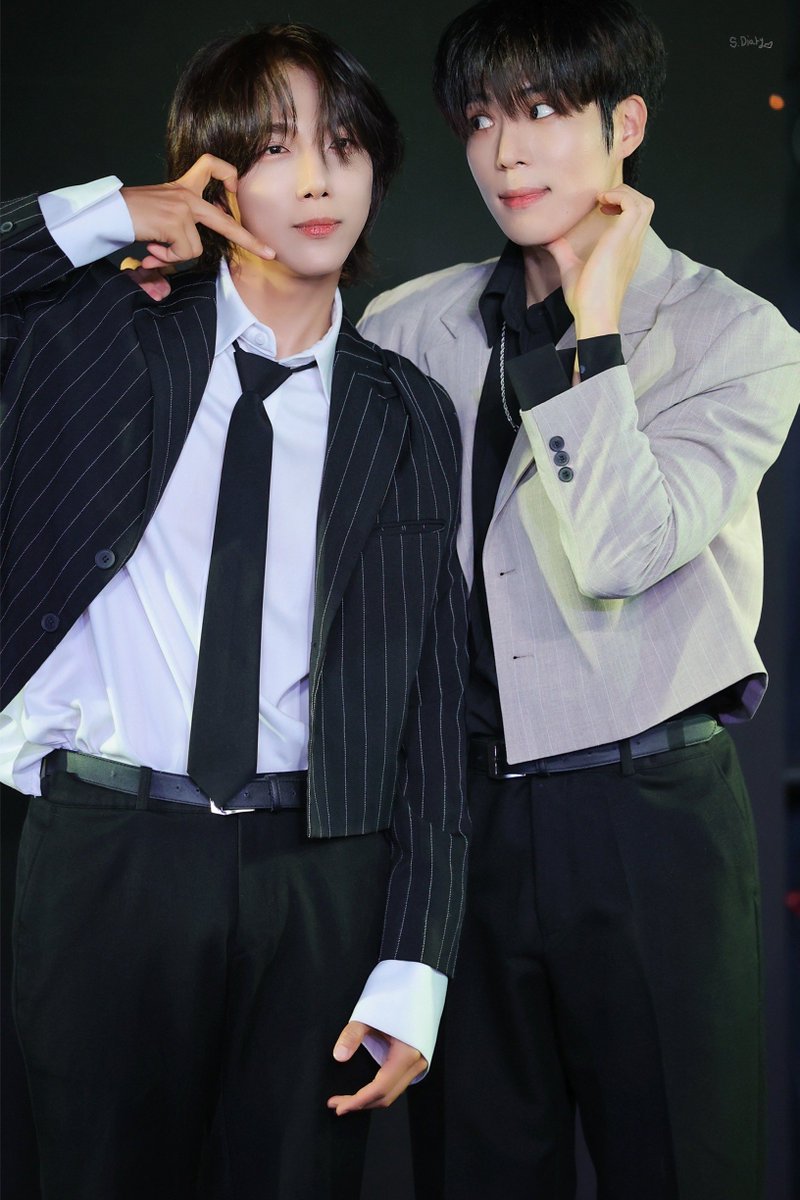 S_Diary0730's tweet photo. 260521
𝐓𝐌𝐂 2023~2026 𝐅𝐚𝐧𝐦𝐞𝐞𝐭𝐢𝐧𝐠 (𝐓𝐚𝐥𝐤&amp;𝐋𝐈𝐕𝐄)

#원식 #WONSIK #ウォンシク
⁡⁡#승혁 #SEUNGHYUK #スンヒョク
#TooManyColor  #TMC #ティエムシ #티엠씨⁡ https://t.co/kq8DR8FLF0