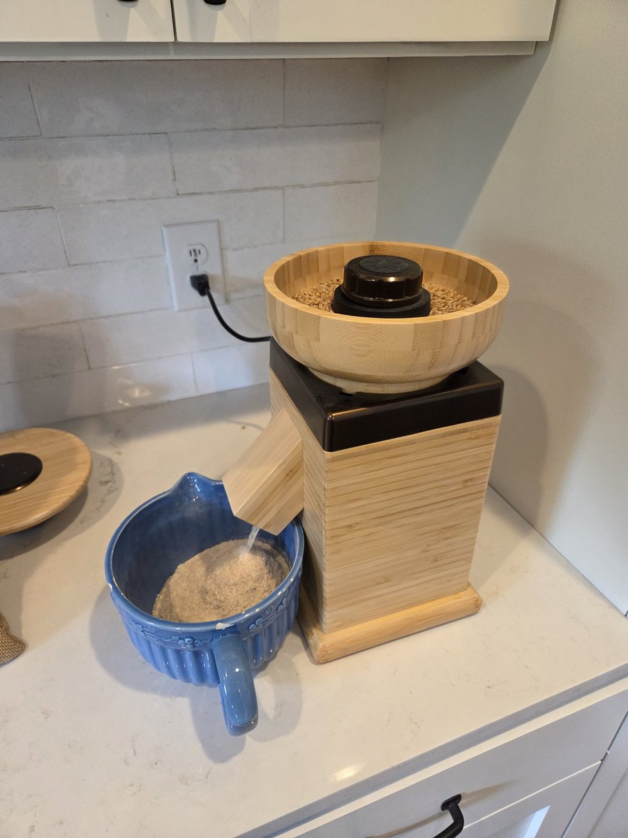 caffandconv's tweet photo. I milled grain! https://t.co/PyznUbctPf
