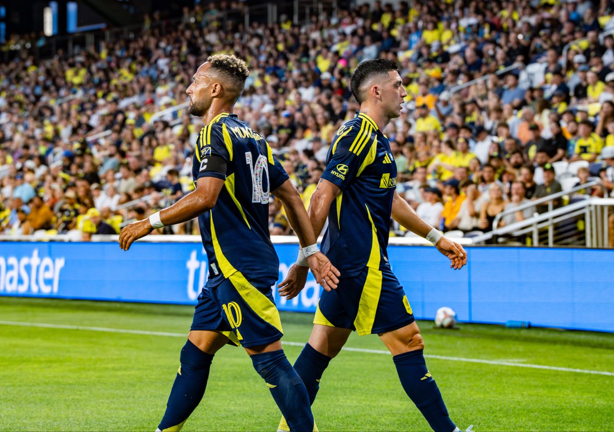 itskaylaeileen's tweet photo. Photos from the first half of tonight’s @NashvilleSC vs. @newyorkcityfc match 

On assignment for @1045TheZone https://t.co/zmzdKMRgCi
