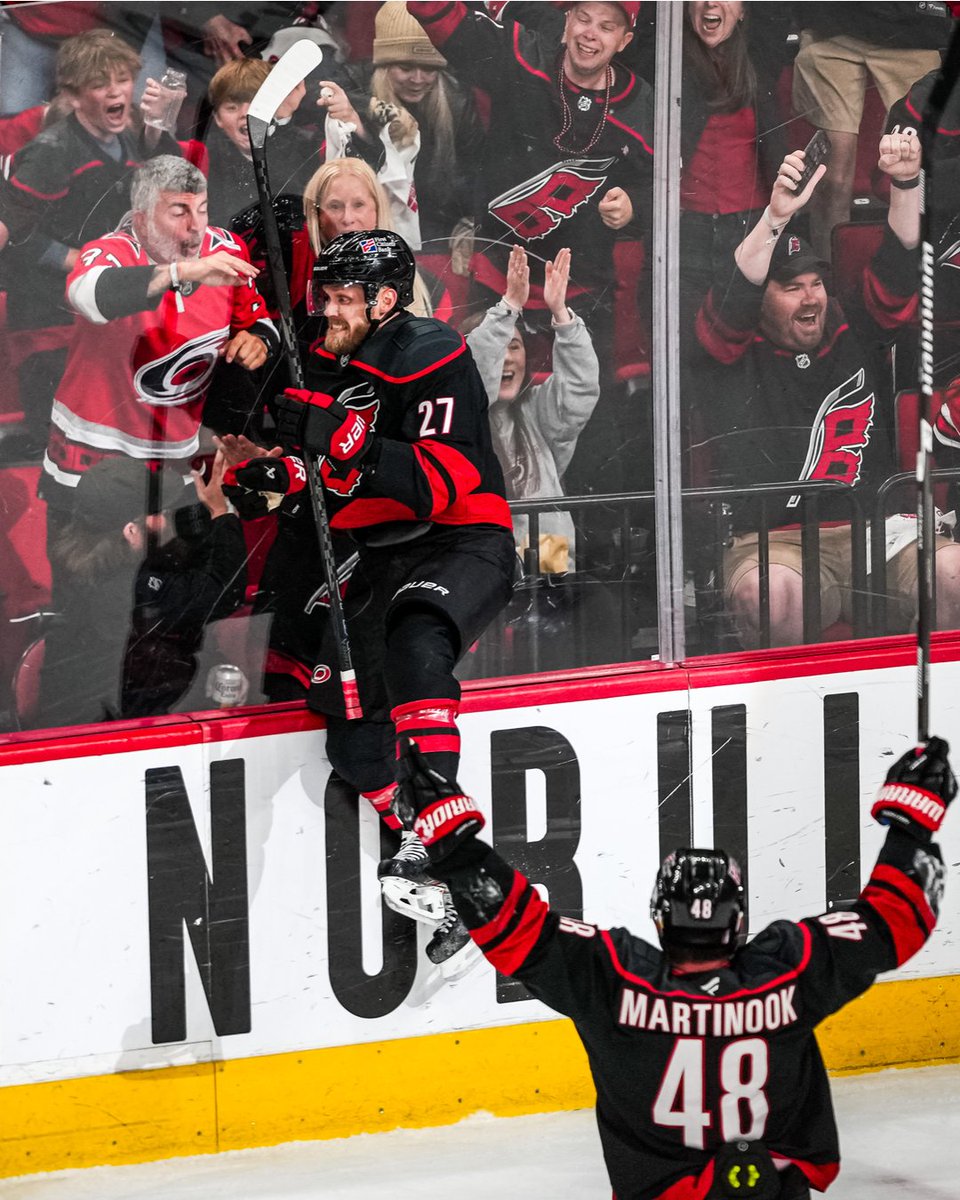 Carolina Hurricanes tweet media