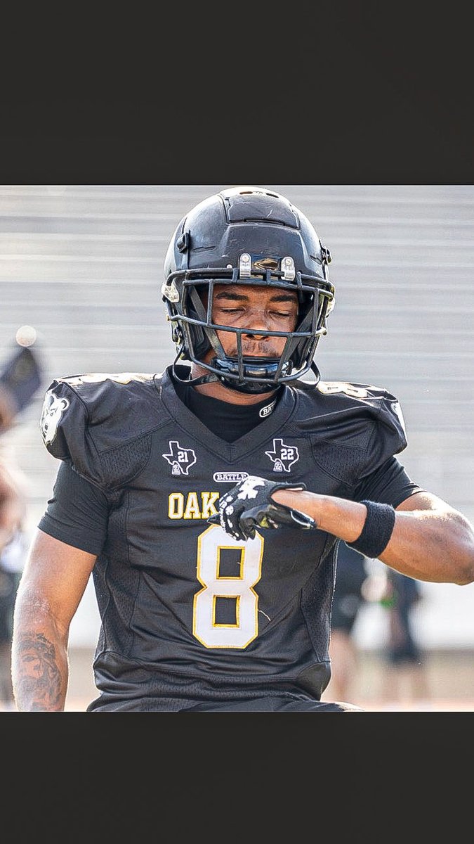 DayBeason's tweet photo. Spring game!! https://t.co/6POOjFVl7e