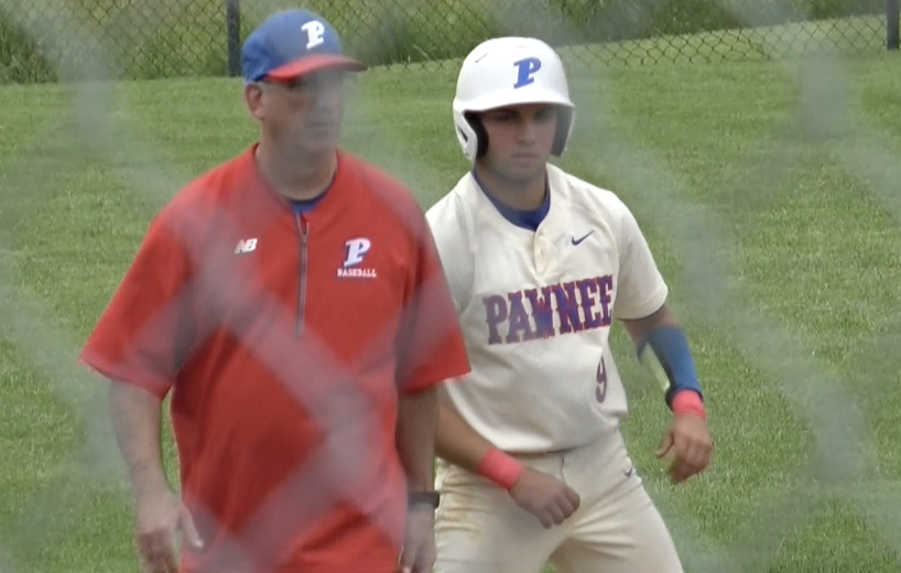 Channel1450com's tweet photo. Last spring both of these teams played at state in Champaign - Ottawa Marquette won the 1A state title while Pawnee won 3rd place.

They played today and Gavin Greer and the Indians handed the defending state champions just their 3rd loss of the season
https://t.co/vim1KNzrYG https://t.co/I7d6rczAcr