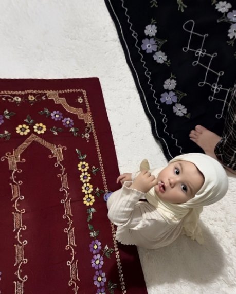 KulgamA's tweet photo. Sometimes Allah delays what we desire, not to deny us, but to prepare our hearts for something greater. In moments of waiting, keep your faith strong and your trust firm in Allah’s plan. Tawakkul is believing that even when the path is unclear, Allah is already making a way  🤍✨ https://t.co/k0qErCbM2i
