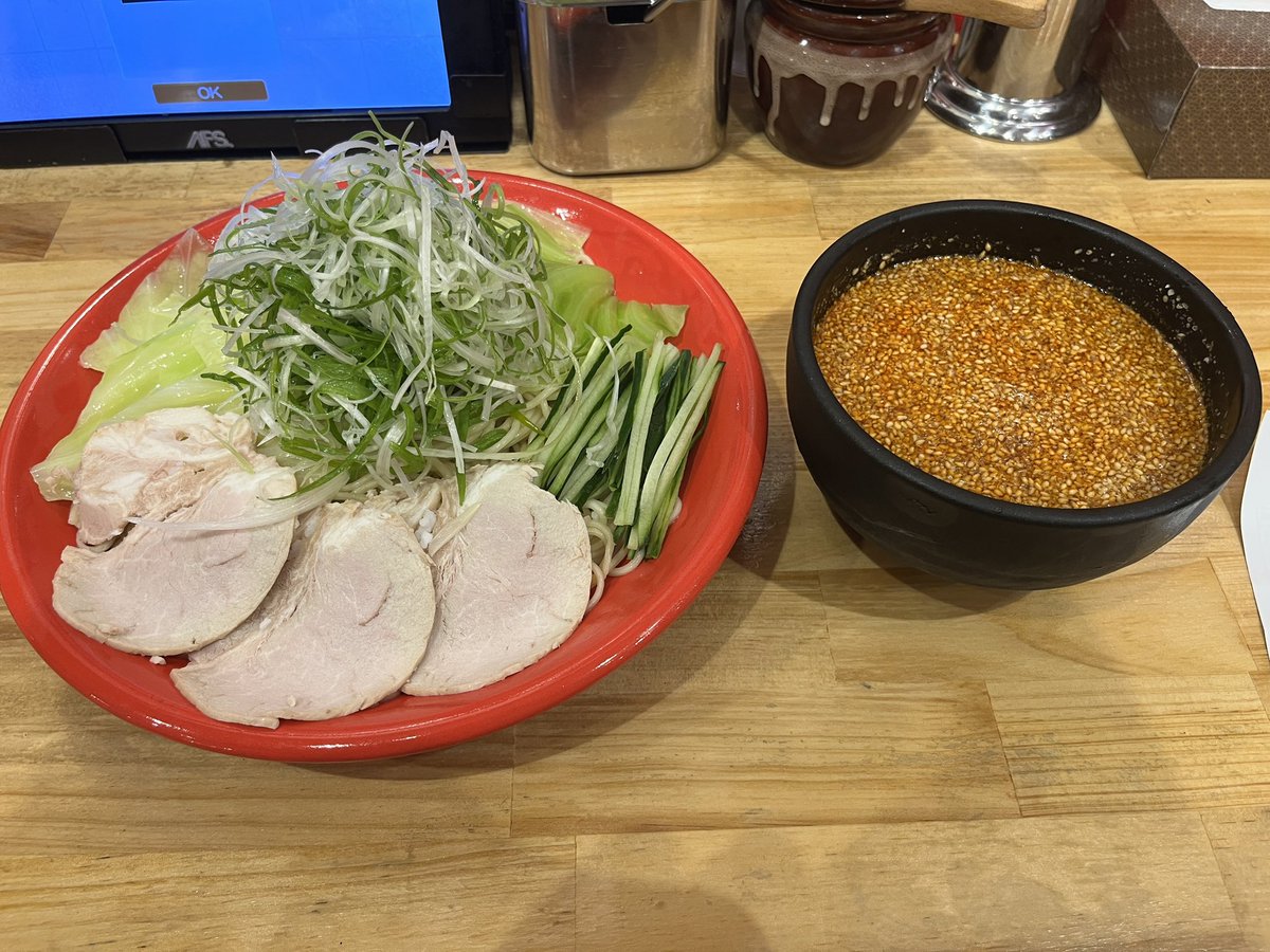 ikami's tweet photo. 広島と言えば、、、
#ばくだん屋
うまうまね(^^)☆ https://t.co/5U0rw1uwDE