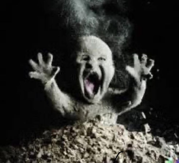 juttdaee's tweet photo. @ccgfinakamura Ayud- me dolió el cerebro de leer esa mierda de comentario https://t.co/zdXH8EX5uO