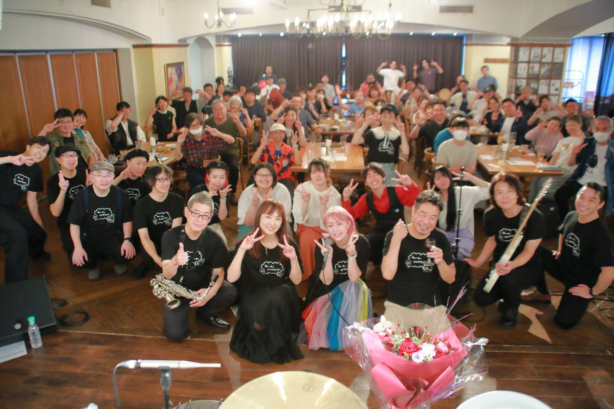 yokonti's tweet photo. 【振り返り】8回目の #イシダナイトプレミアム は2025年9月15日！
前々からやりたかったあの作品しばりのライブ✈️
詳しくはInstagramに書くけど、あの作品の曲をたくさん歌うということはめっちゃ体力が必要！
9回目のイシダナイトプレミアムの予約は→ https://t.co/sVkFe6k48Q https://t.co/1CUz6XVMc8