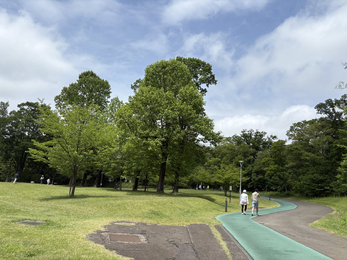 pompoco1967's tweet photo. 今日は朝からラジオ体操からのストレッチからのウォーキング🚶と言う健康メニュー😆
やっぱ出来たら朝がいいですねー。
わかってはいますが…笑
それだと自分は続かんよなー😅
なんでやっぱり〜制約なく気まぐれに行きます。
なんかアプリであったので使用して見たらすごいんですわ〜😀

#ウォーキング https://t.co/foNI3ZX8zR